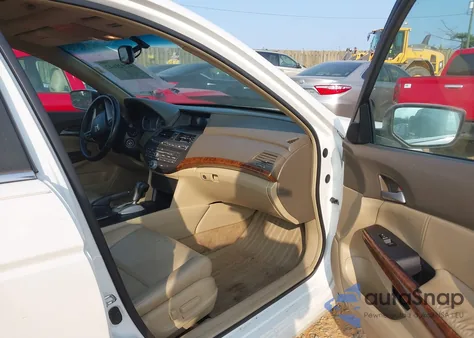 2009 Honda Accord 3.5 Ex-L from USA, damaged, VIN 1HGCP36879A046120